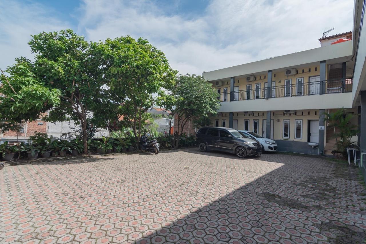 Urbanview Villa Balong Bho Syariah Bandung Cibiru エクステリア 写真