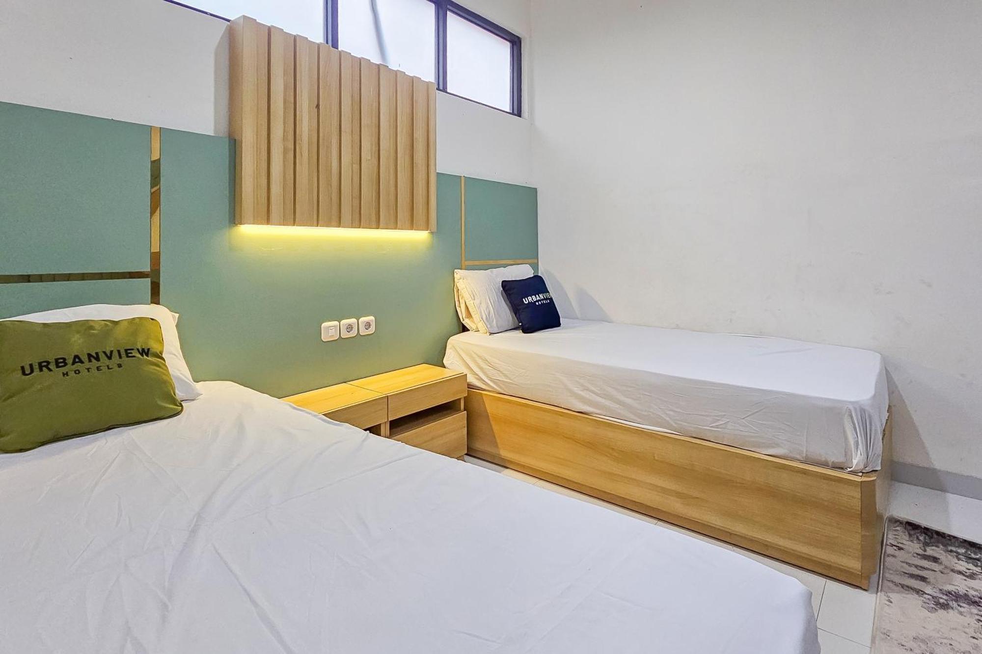 Urbanview Villa Balong Bho Syariah Bandung Cibiru エクステリア 写真